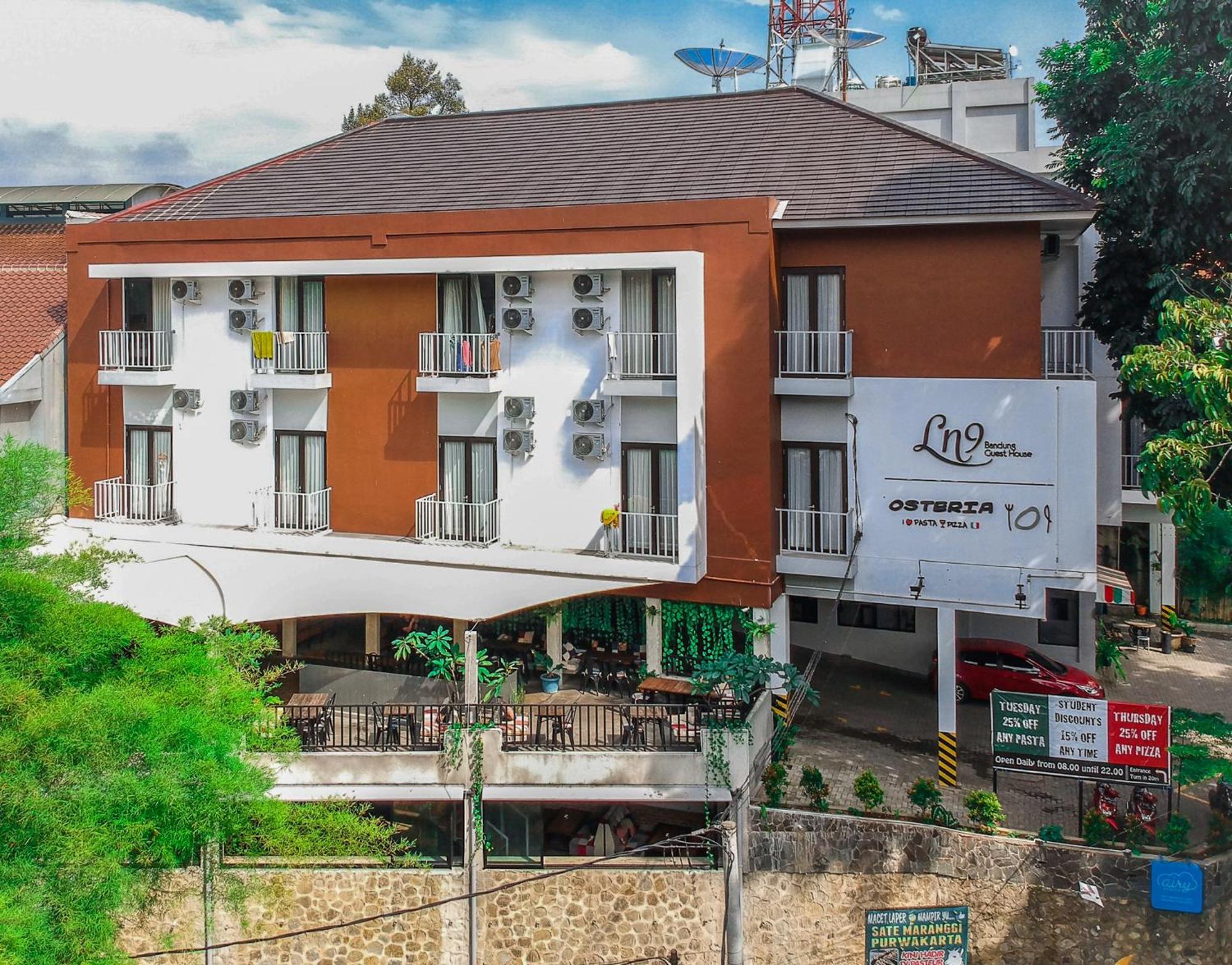 Ln9 Bandung Guest House Exterior foto